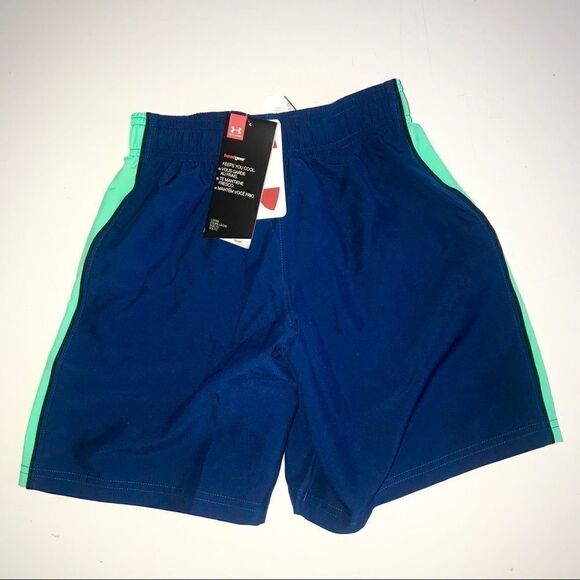 Under Armour boys shorts size YXS - Picture 2 of 3